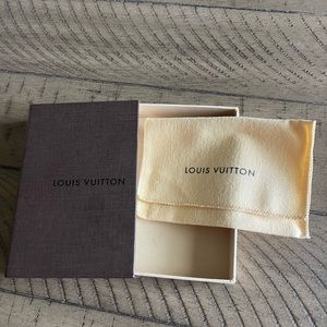 Louis Vuitton keychain box and dust bag